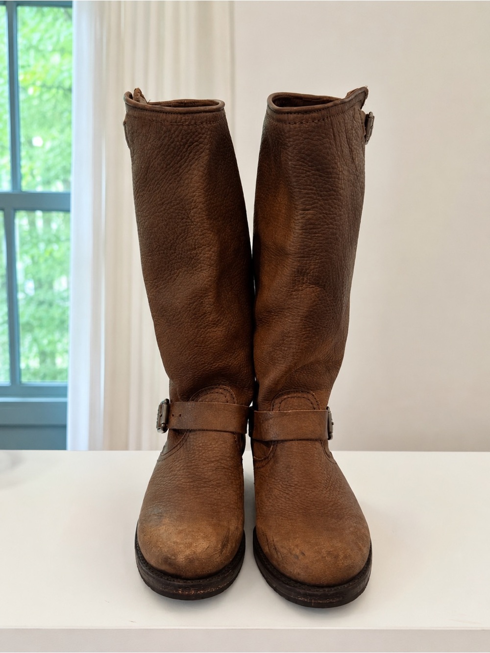 Frye Harness Boots – Women’s Size 8 – Perfectly Distressed Brown Leather
